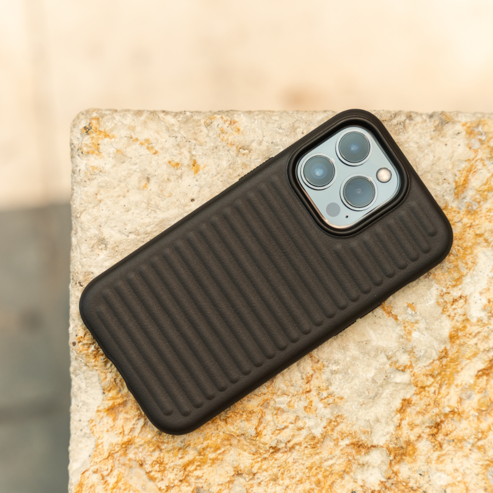 Tech21 EvoLuxe Case for iPhone 13 Pro Max (OffBlack)