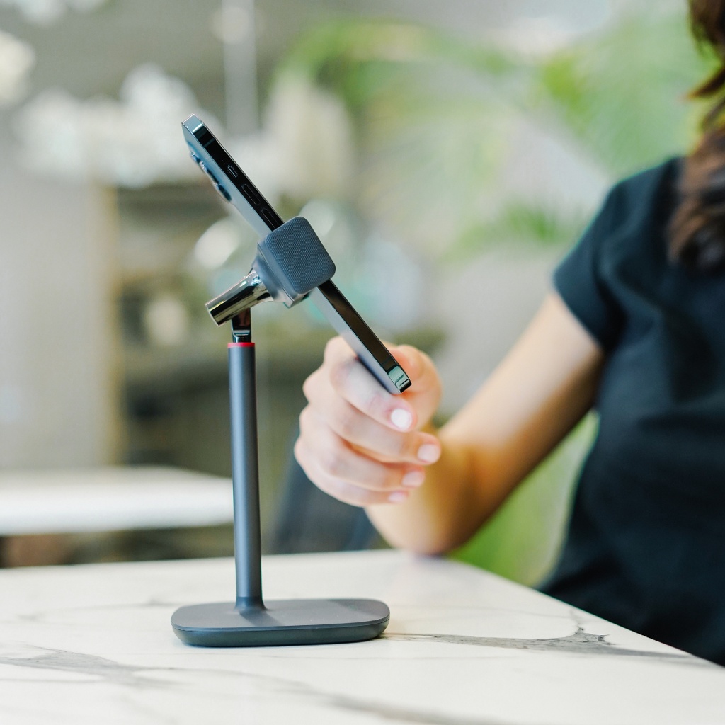 Ugreen Adjustable Cell Phone Stand