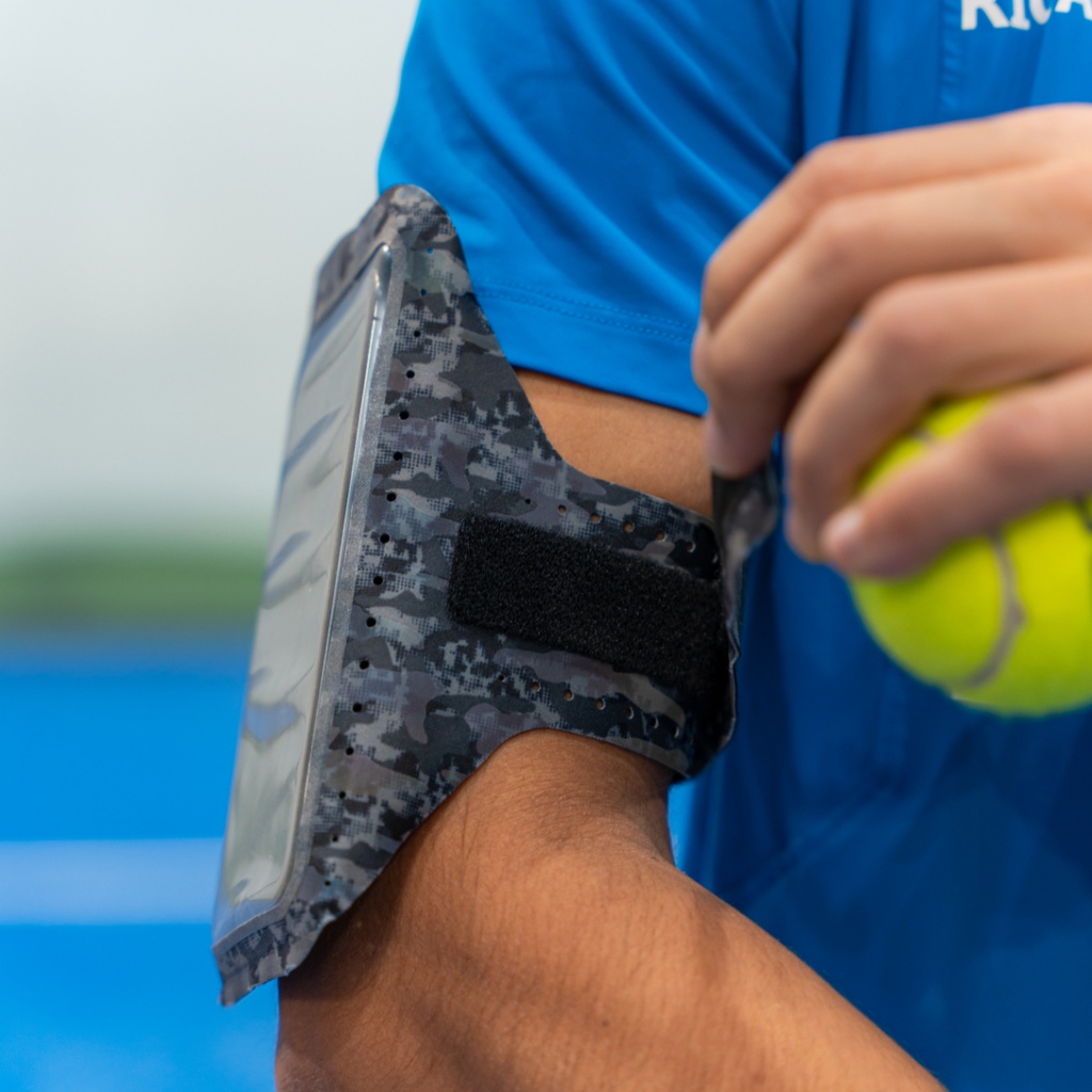 Adidas Sport Armband for Smartphone Size S (Camo Black)