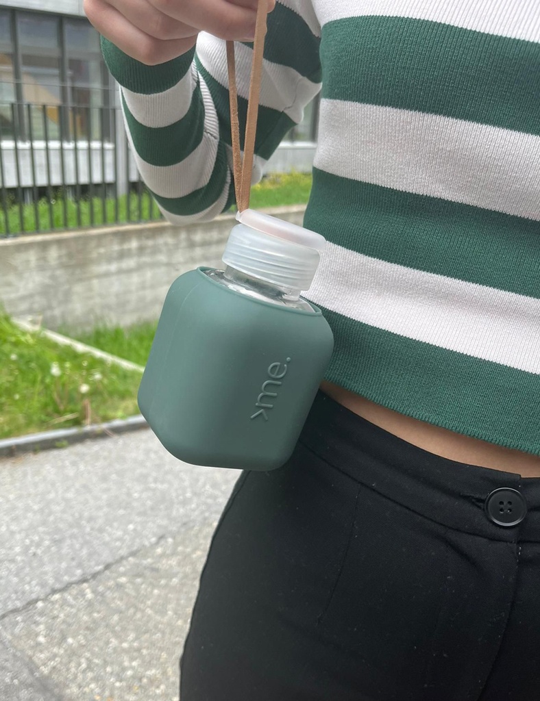 Squireme Y2 Glass Bottle with Silicone Sleeve 370 ml (Mint Green)