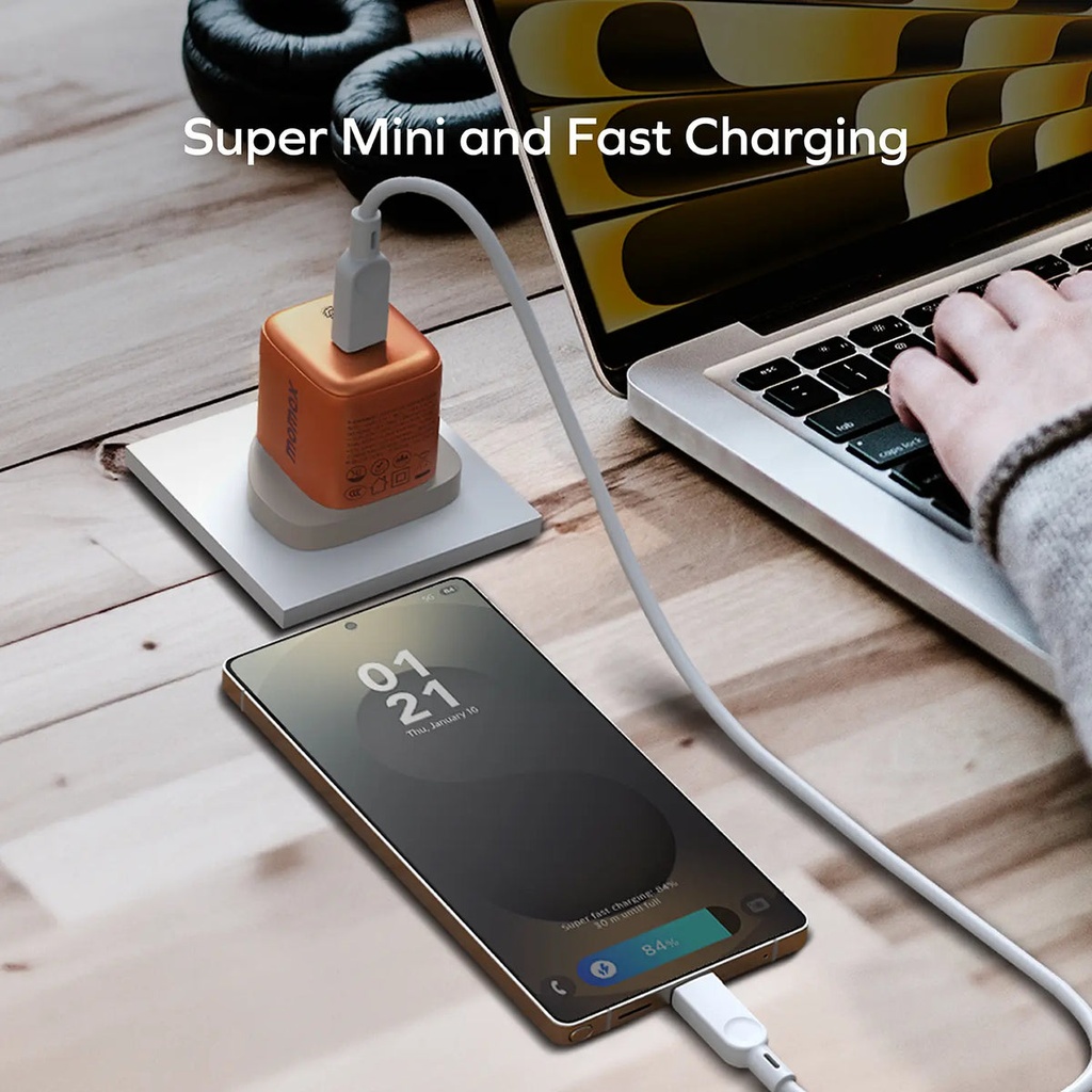 Momax 1-CHARGE 45W GaN Charger (Orange)