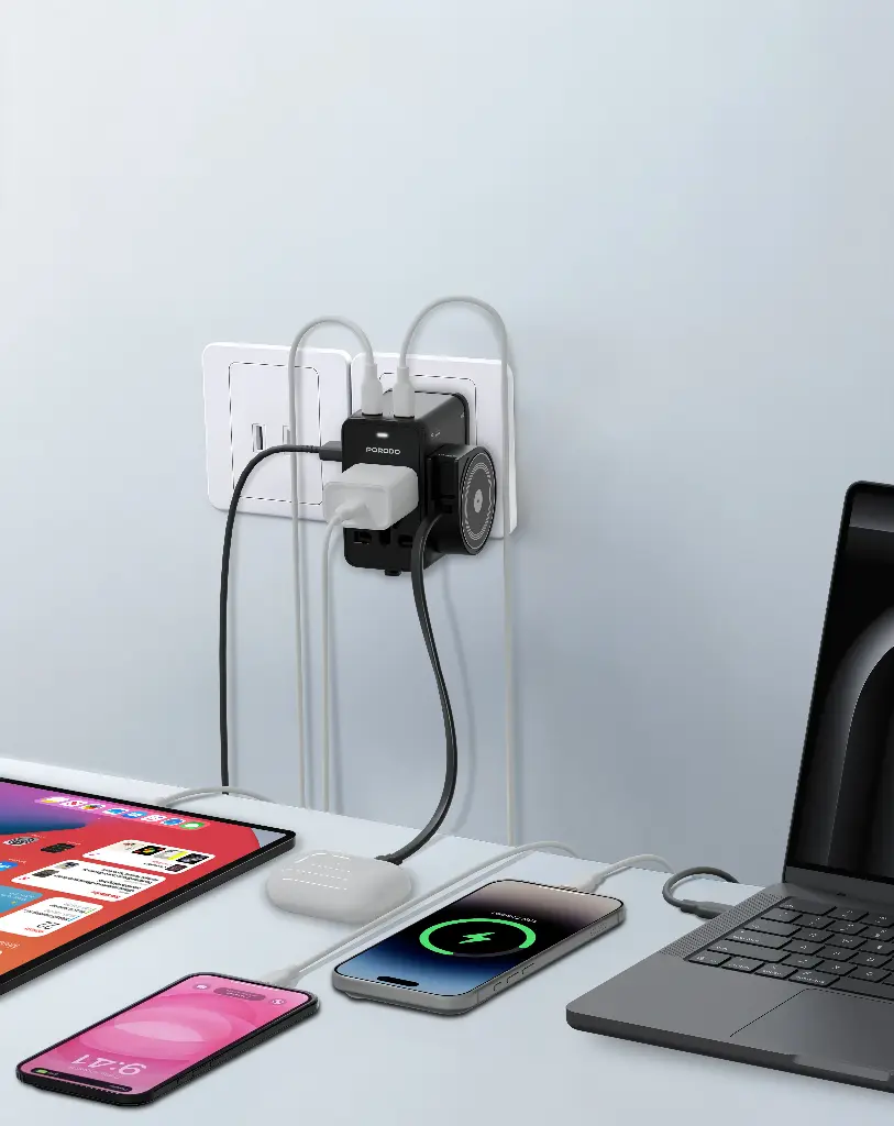 Porodo Voyage Universal Travel Adapter (Black)