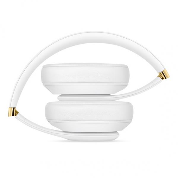 Beats Studio3 Wireless Over‑Ear Headphones (White)