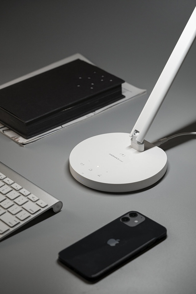 Momax Bright IoT Lamp with Wireless Charging (Black)
