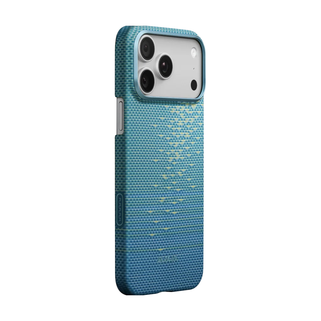(Lucid Blue - أزرق صافي) PITAKA Glints of Gold فائق النحافة لهاتف iPhone 17 Pro Max كفر 